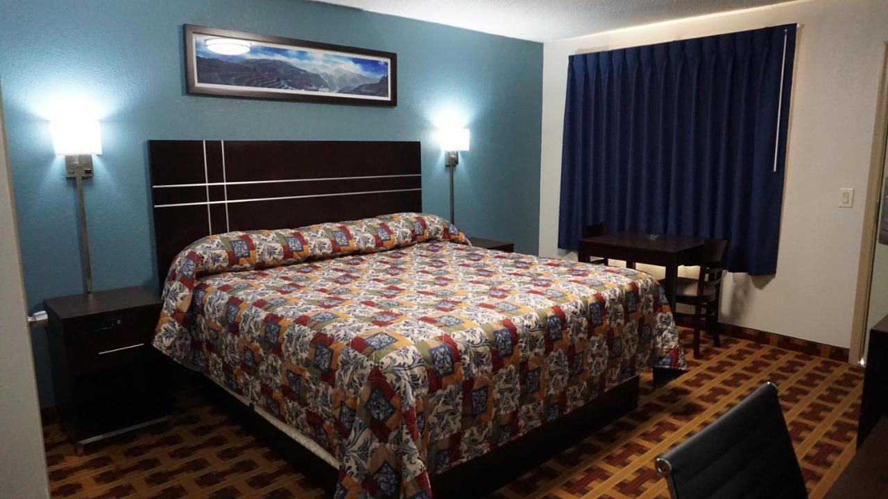 Hotel - Dix 2*