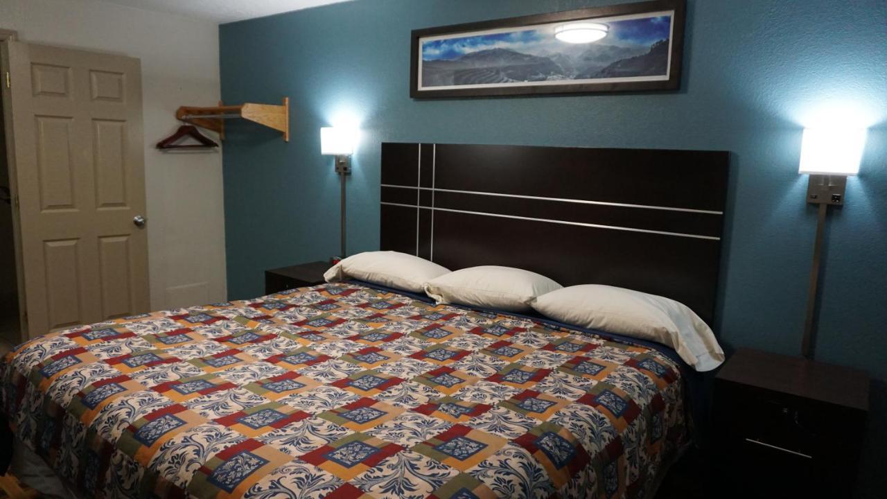 Hotel - Dix Wrightstown
